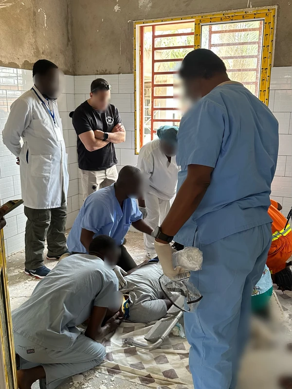 Exercice de prise en charge d’une victime avec une équipe soignante